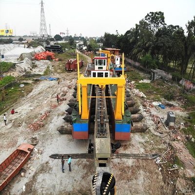 160m3-5000m3 capaciteit Dieselmotor Cutter Suction Dredger voor rivier zand en meer modder