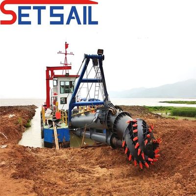Hydraulische snijmachine Zuigdrager met 15 km ontladingsafstand en geïmporteerde dieselmotor