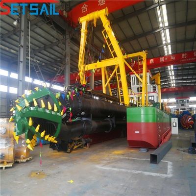 Totale breedte 5,5 meter maatwerk gemaakt in 8 inch rivier zand bagger