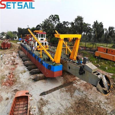 3900cm * 860cm * 200cm Package Cutter Suction Sand Dredging Ship met Anker Boom