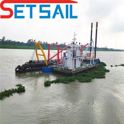 26 Inch Cutter Suction Mud Dredger met lange ontladingsafstand en aangepast ontwerp