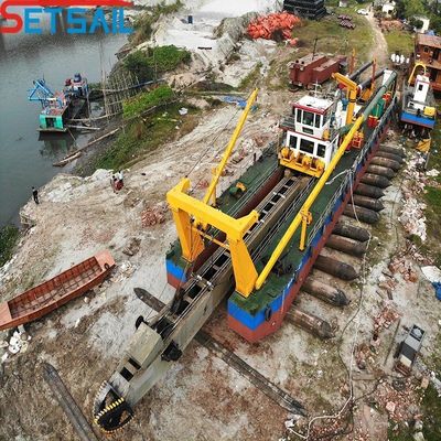 Krachtige Diesel Cutter Zuigdredger met 3500m3 waterstroom en een geluidsterke dieptemeter