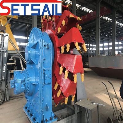 Hydraulische Anker Boom Waterstroom 4500m3 Wheel Bucket Dredger voor klantvereisten