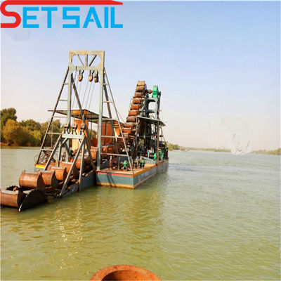 Chain Bucket Lake Sand Gold and Diamond Mining Dredger met een capaciteit van 0,035m3-1,2m3