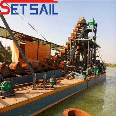 River Gold Mining Machinery met een totale lengte van 24m-38m en een emmercapaciteit van 0,035-0,08m3