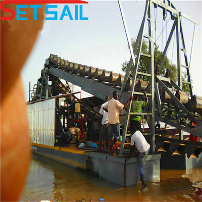95kw-260kw Totaal Power Chain Bucket Sand Mining Gold Dredger voor het graven van rivieren en meren