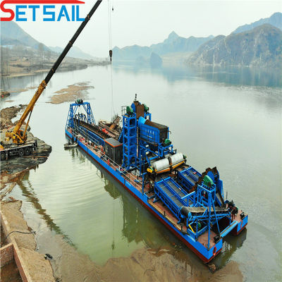 Kettingemmer zand- en gouddredger voor riviermijnbouwproject QHSD-16 Capaciteit 60m3-500m3